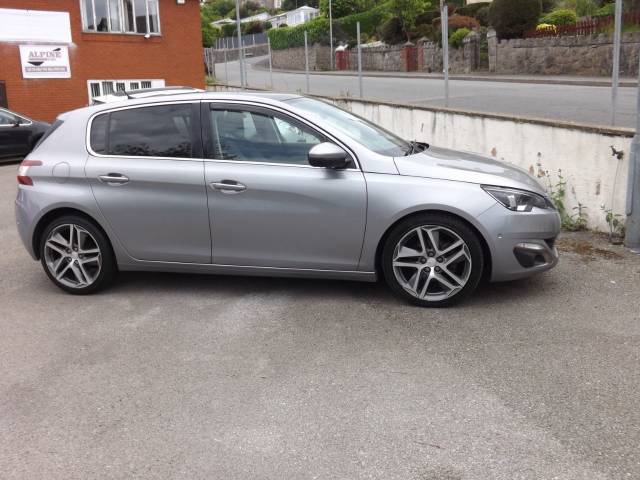 2014 Peugeot 308 1.6 e-HDi 115 Feline 5dr