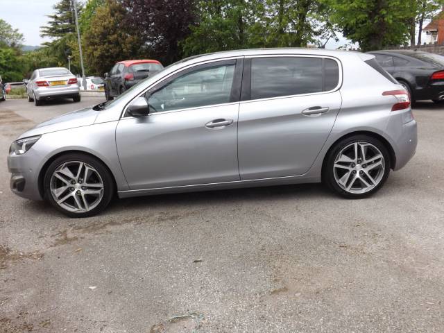2014 Peugeot 308 1.6 e-HDi 115 Feline 5dr